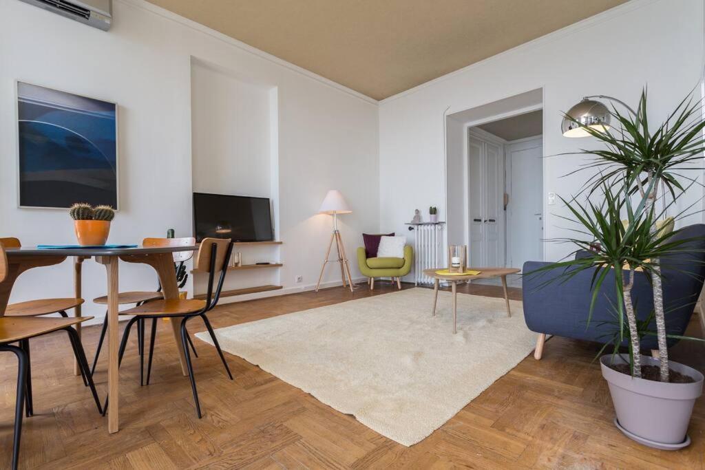 Etats Unis 894 - Stunning On Sea Front W Ac Apartment Nice
